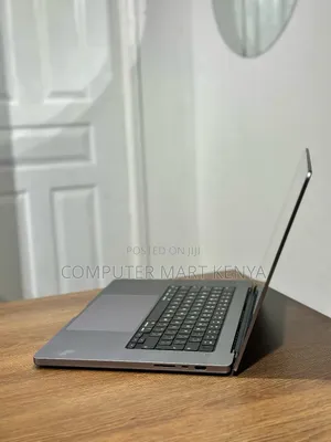 Laptop Apple MacBook Pro 32GB Apple M2 Ultra SSD 1T