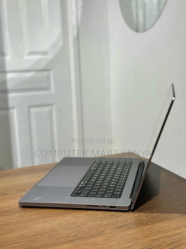 Laptop Apple MacBook Pro 32GB Apple M2 Ultra SSD 1T - thumbnail 5