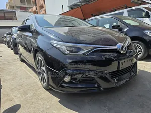 Toyota Auris 2018 Black