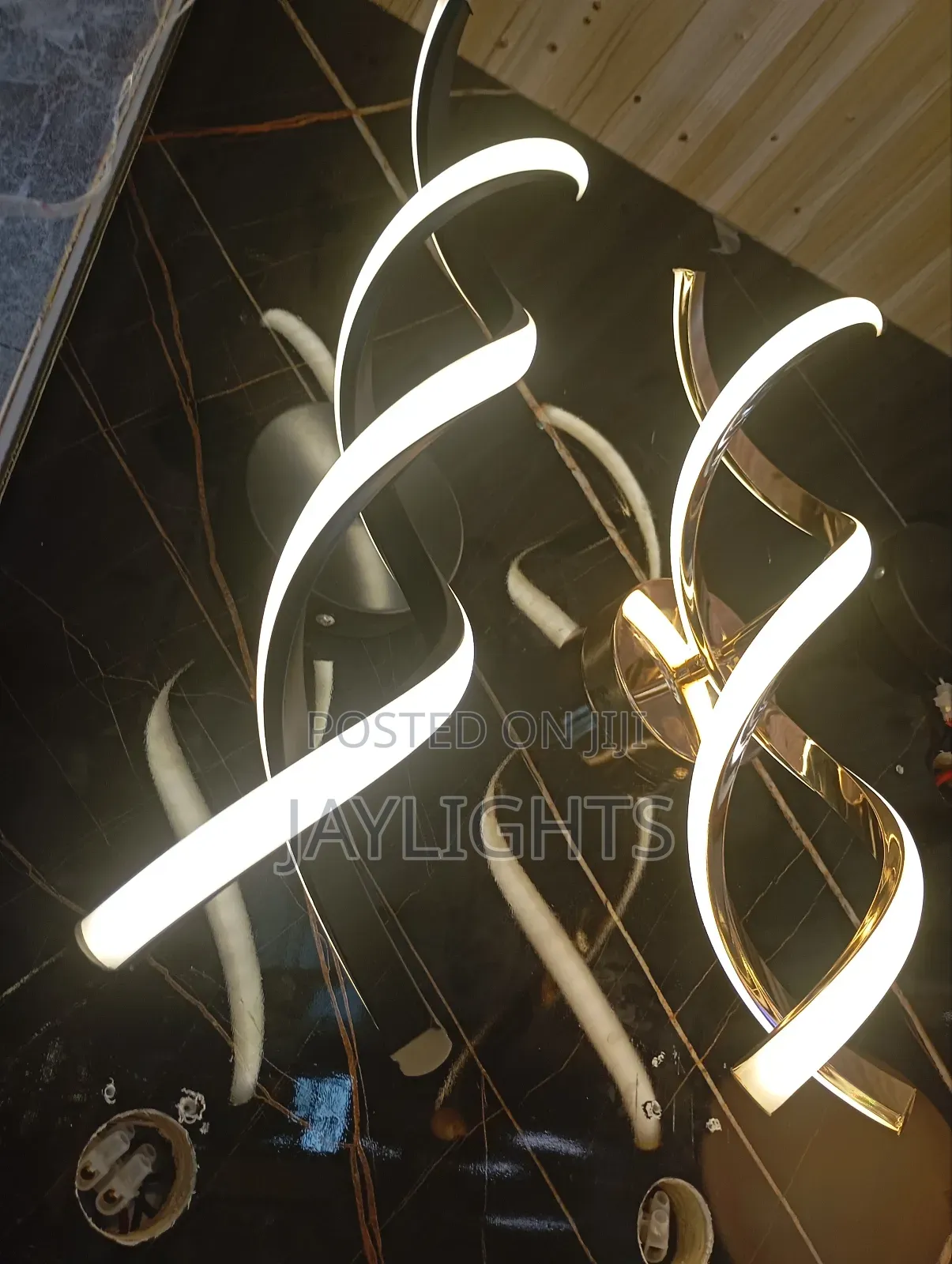 Long Linear Twisted Strip Design Wall Mount Lamp