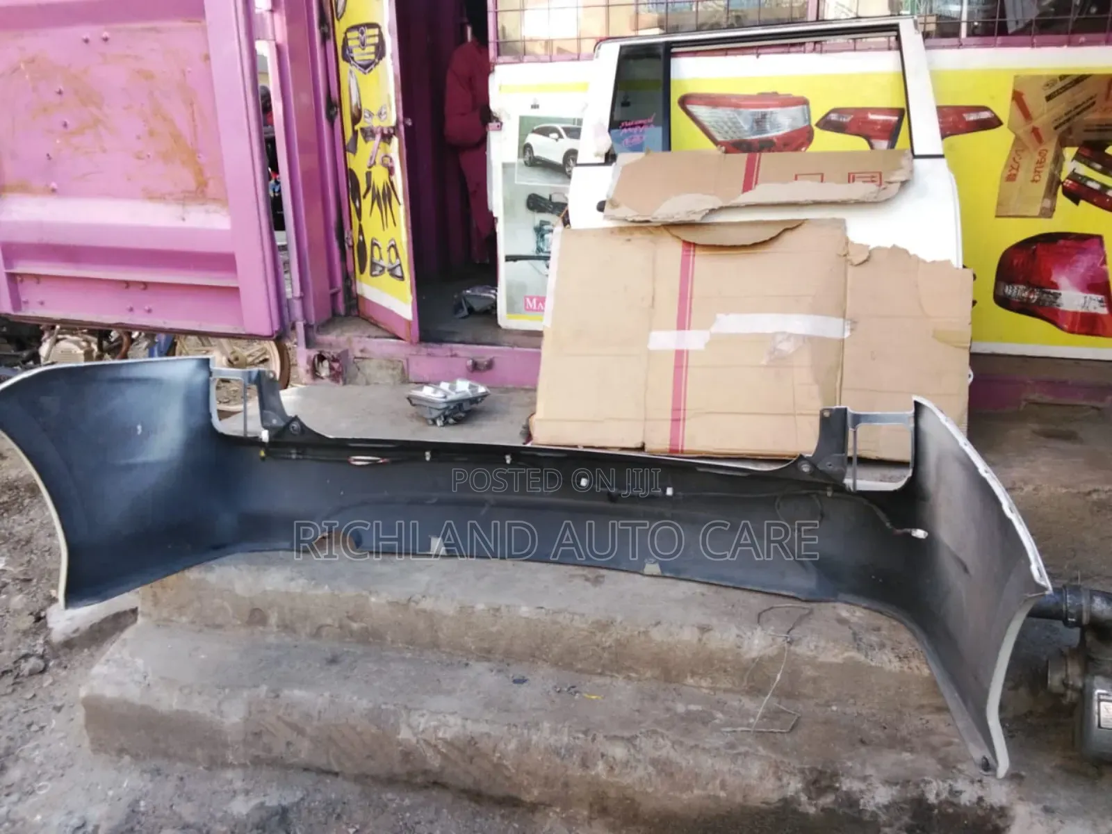 Isis Rear Bumper