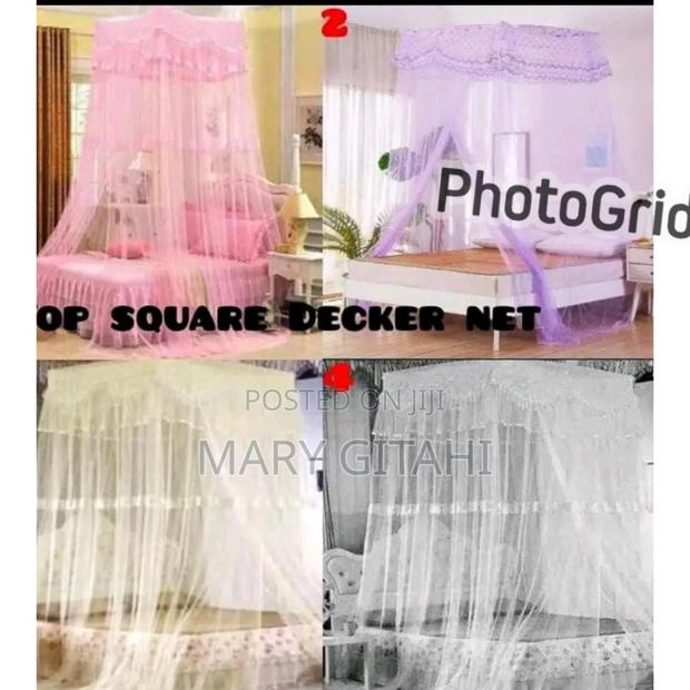 Topsquare/Decker Net
 Pink, Purple, and White