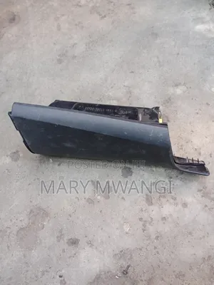 Ractis Globox/Glovebox
