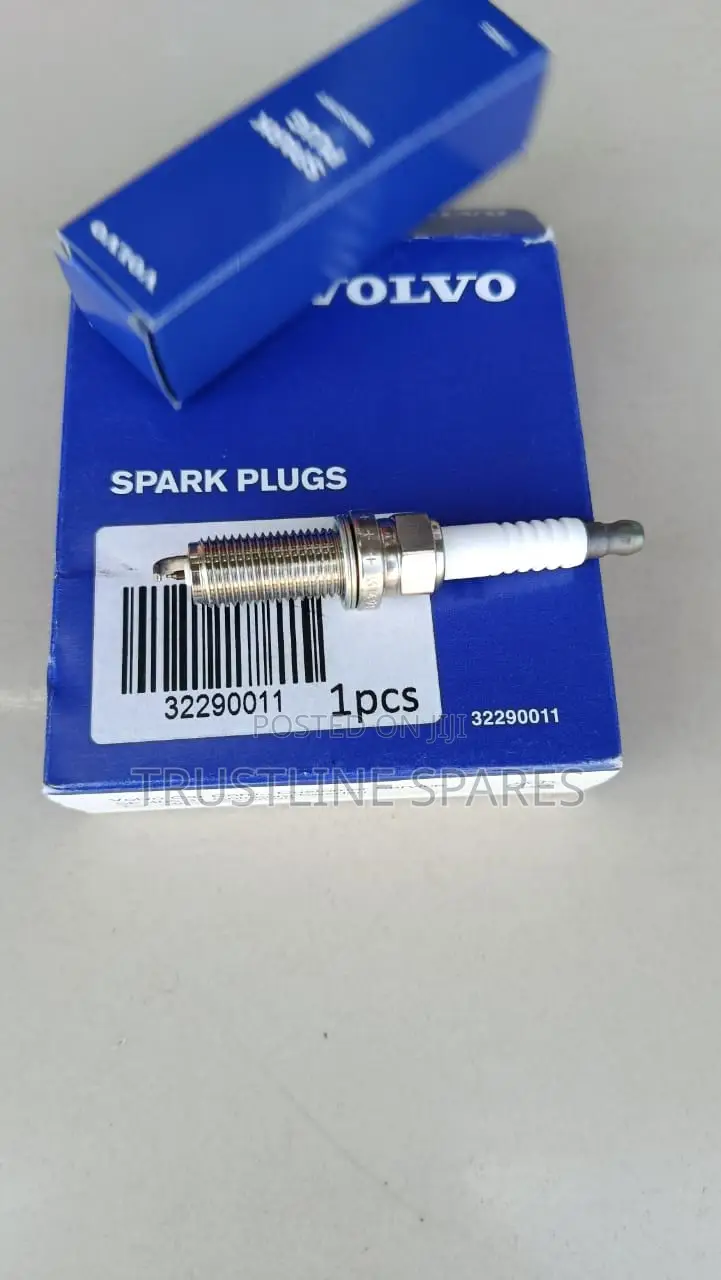 Volvo Oem Spark Plugs – Oe: -Set of 4