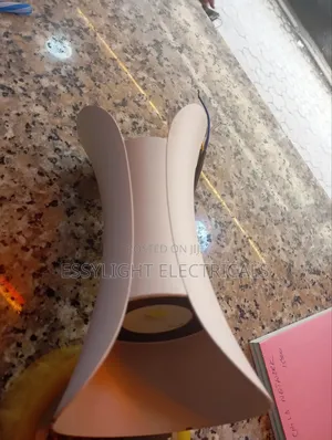 Indoor Led Wall Lamp Up and Down Aluminum Decorate Wall