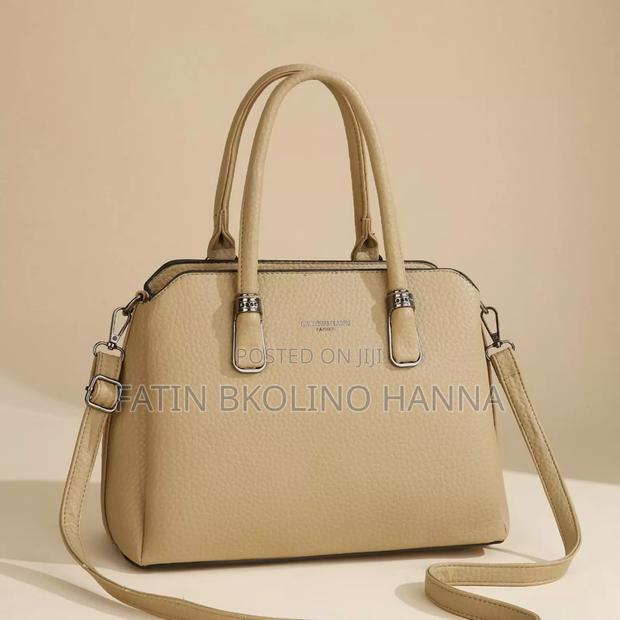 High End Material Handbag - thumbnail 4