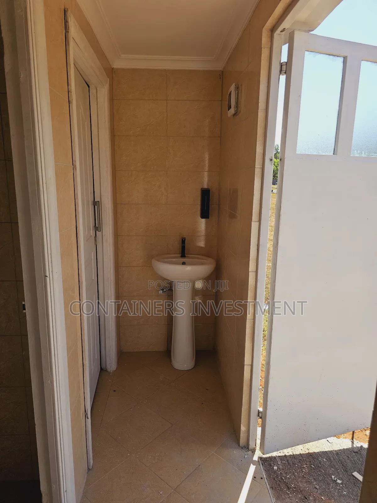 20ft Container Ablution Block- Container Commercial Toilets.