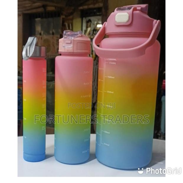 *3 in 1 Motivational Water Bottles*