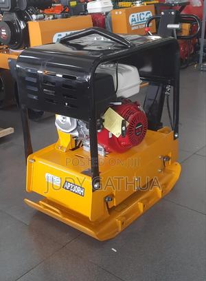 Reversirble Plate Compactor - thumbnail 2