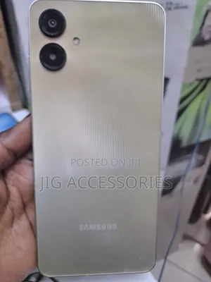 New Samsung Galaxy A06 64 GB Black
