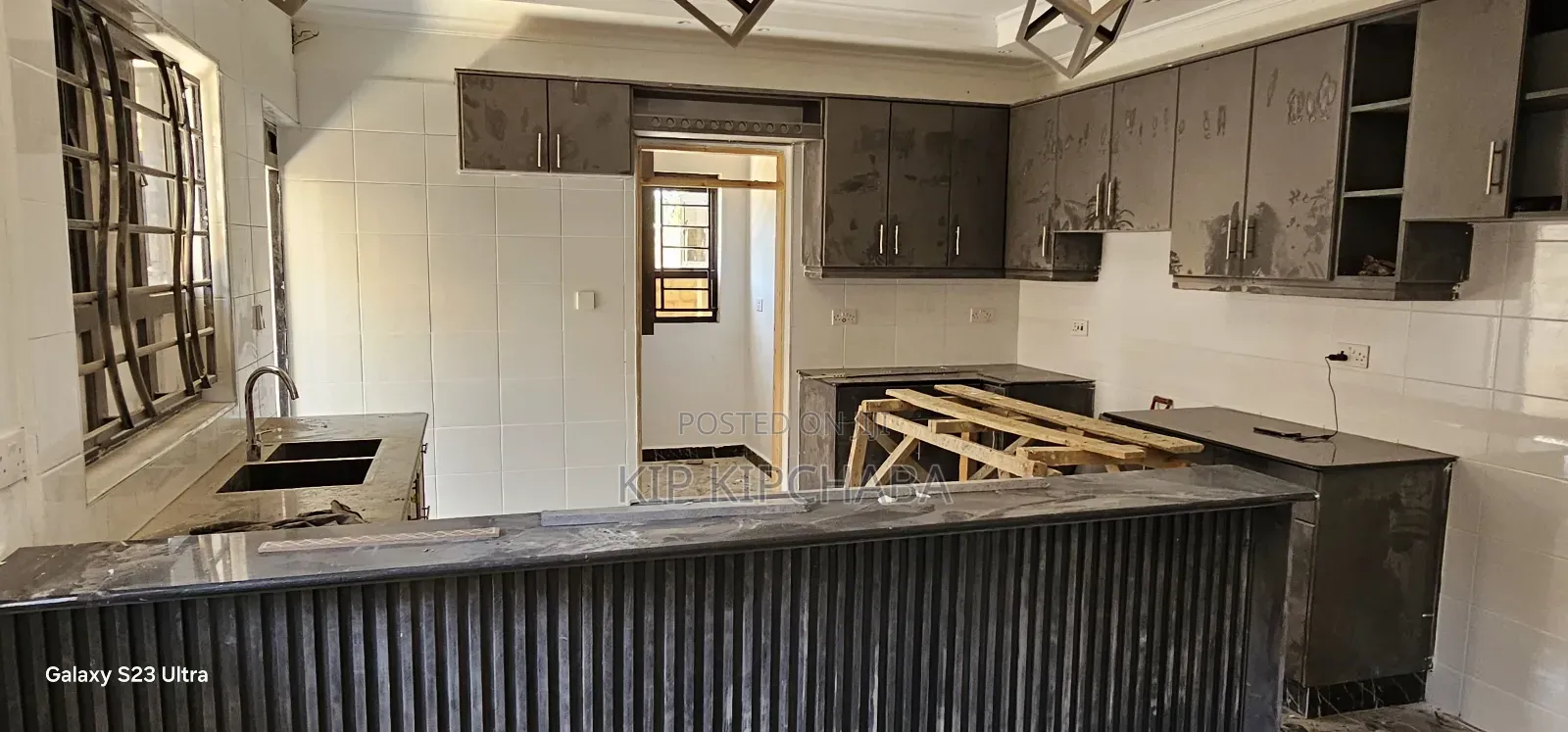 3bdrm Bungalow in Blossom, Elgon View for sale