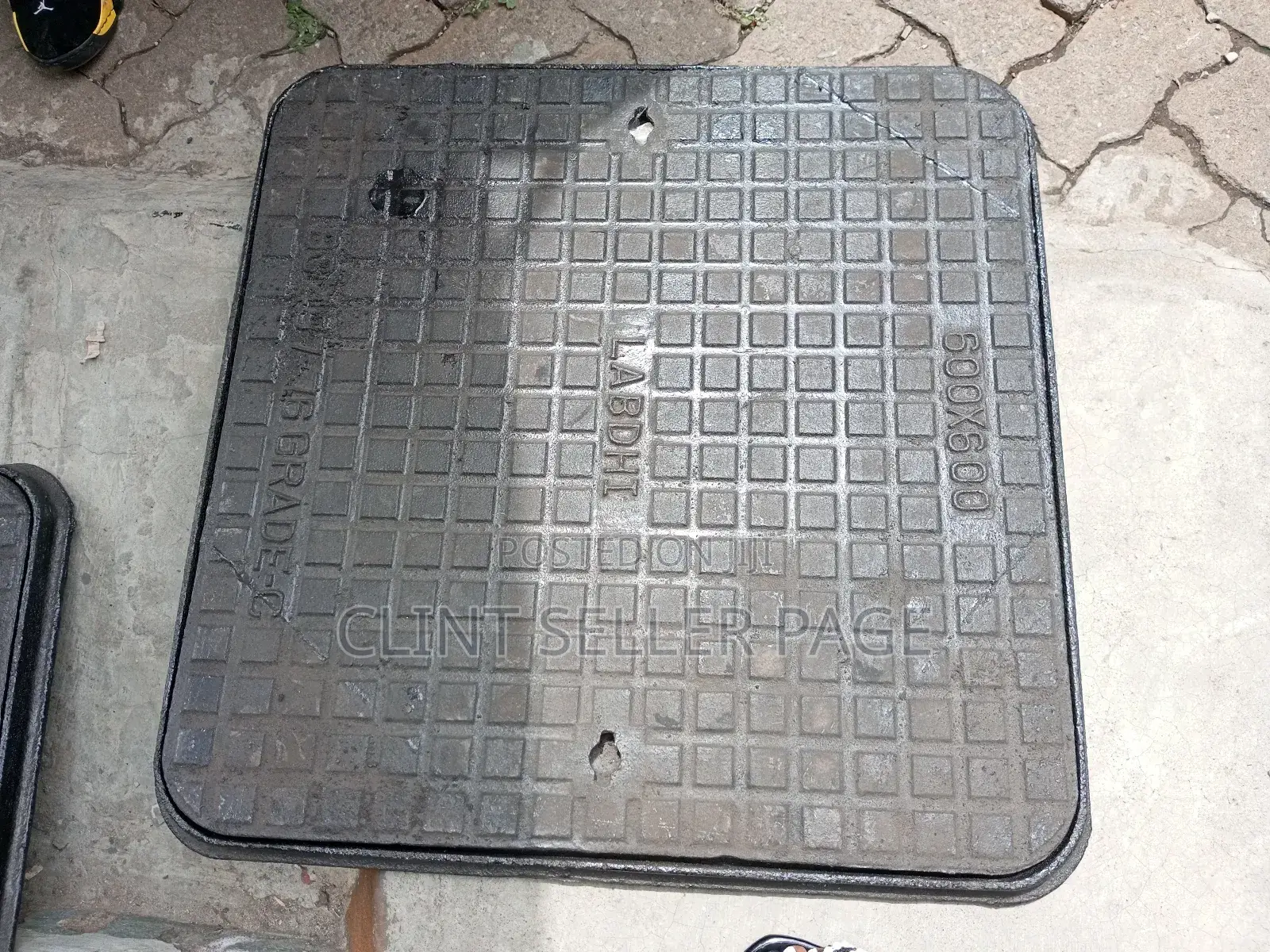 24*24 Cast Iron Manhole Covers ( 600*600) Mm