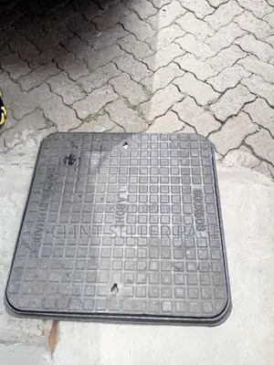 24*24 Cast Iron Manhole Covers ( 600*600) Mm