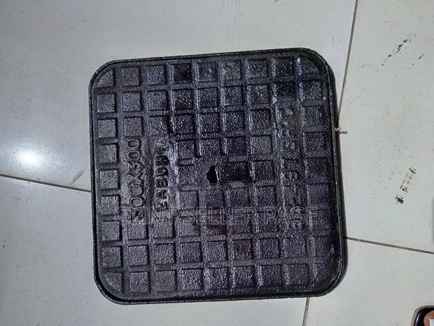 12*12 Cast Iron Manhole Covers (300*300) Mm - main view