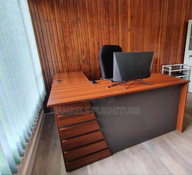 Modern View Now Reception Desk - main view