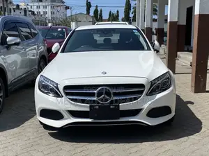 Mercedes-Benz C200 2018 White