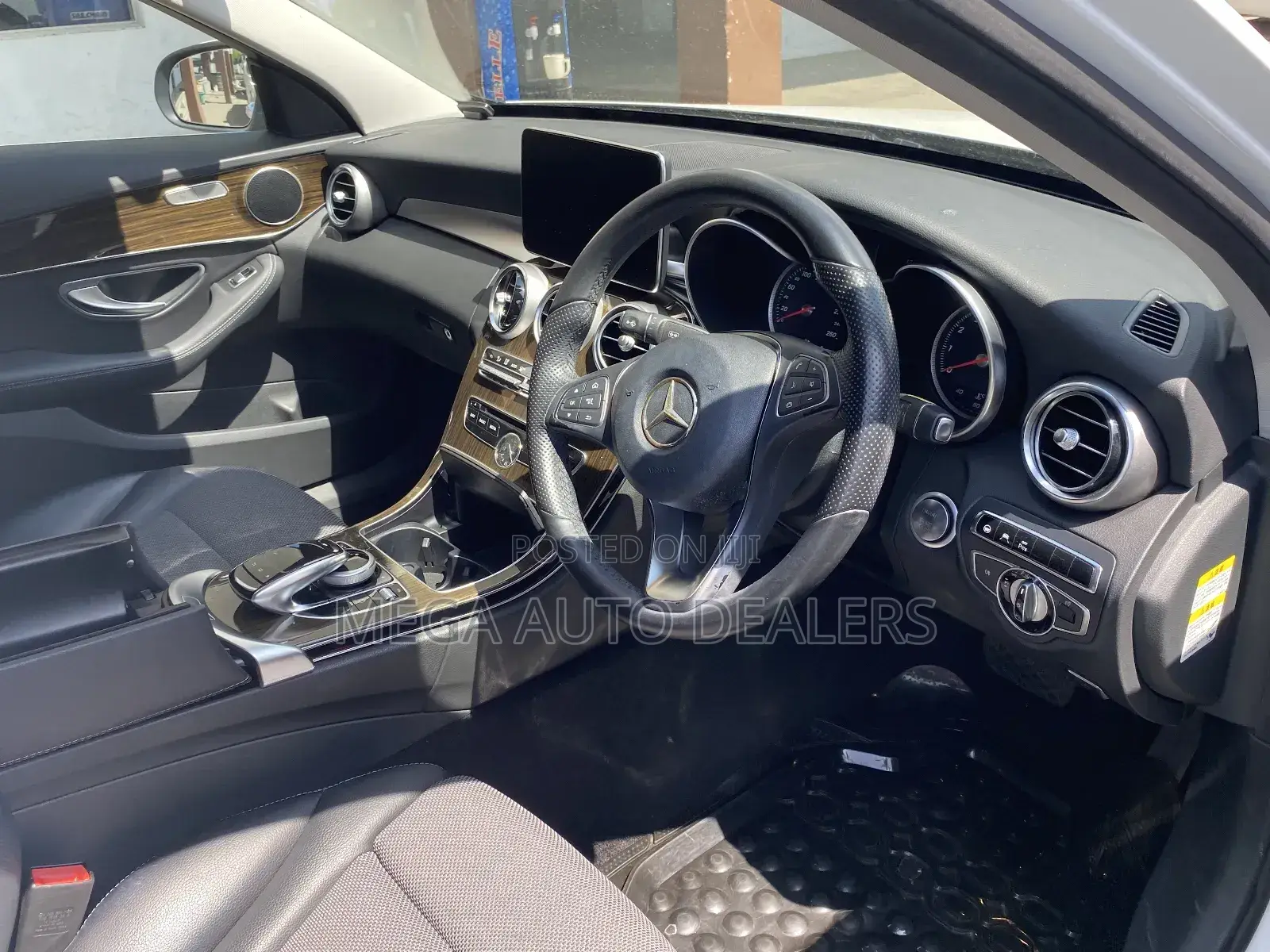 Mercedes-Benz C200 2018 White