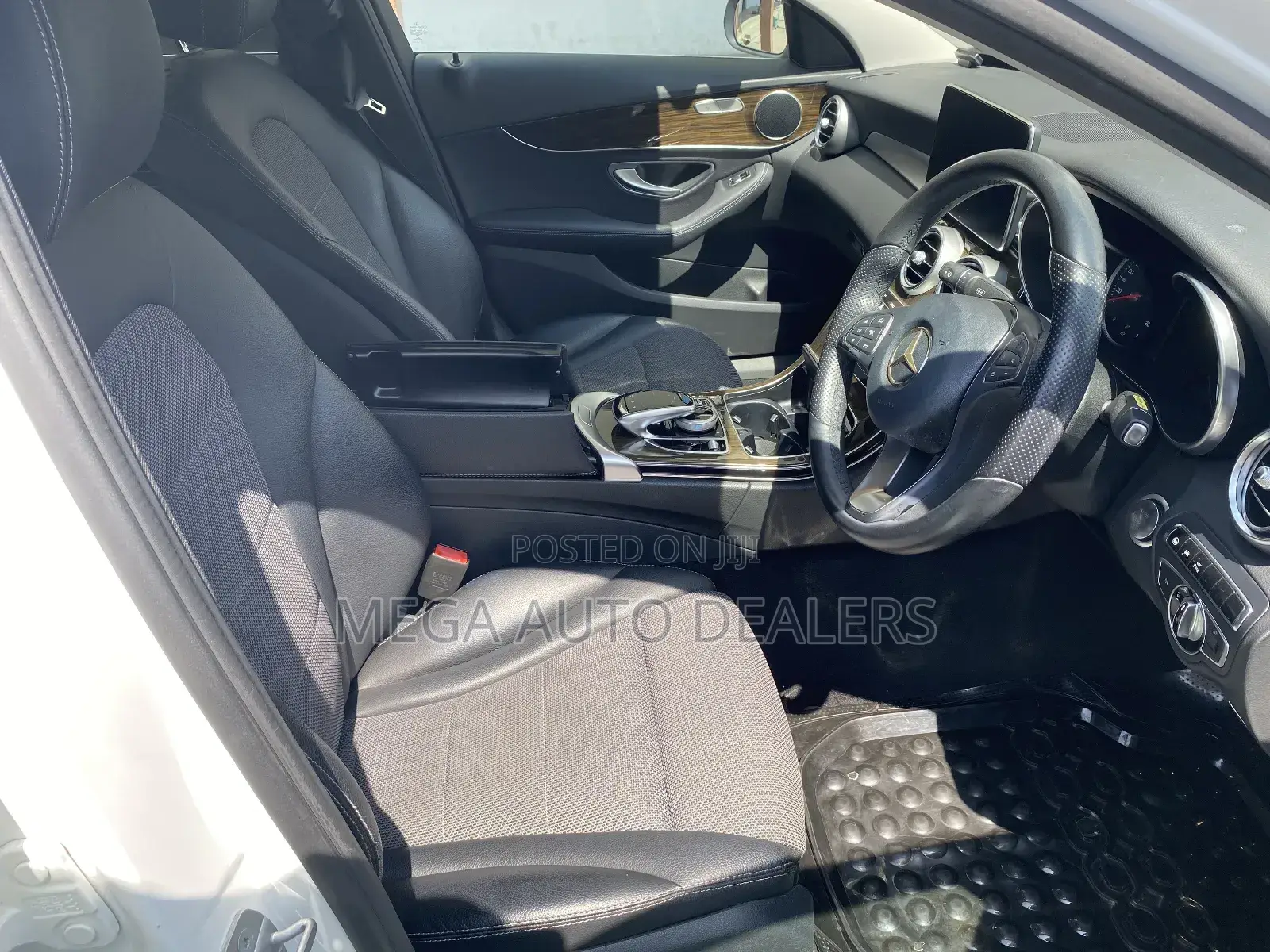 Mercedes-Benz C200 2018 White