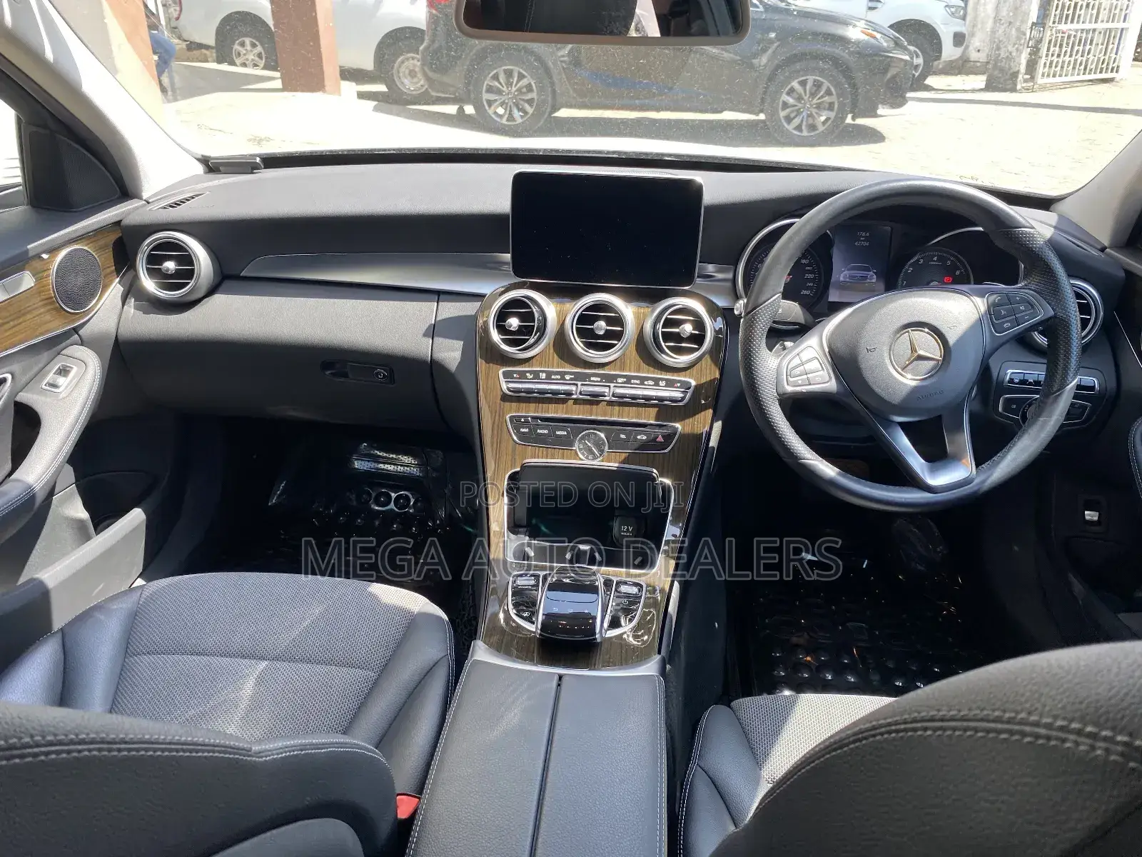 Mercedes-Benz C200 2018 White