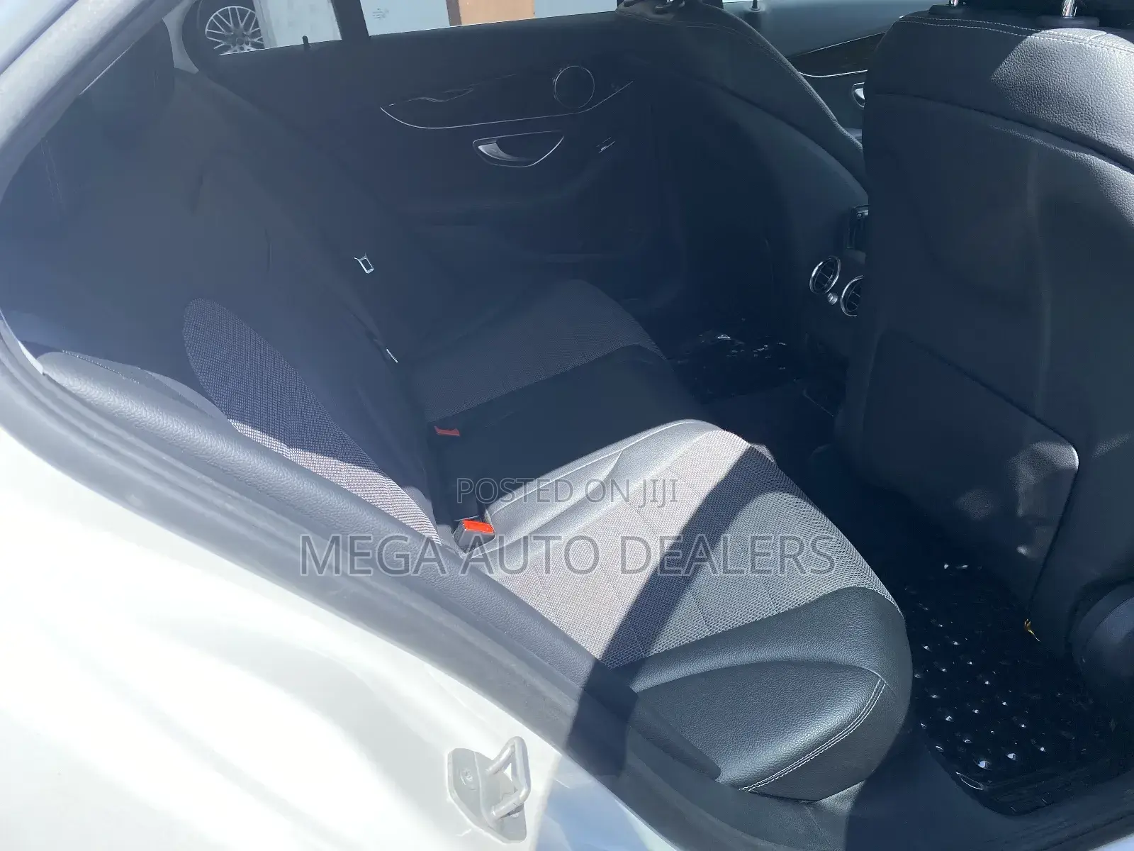 Mercedes-Benz C200 2018 White