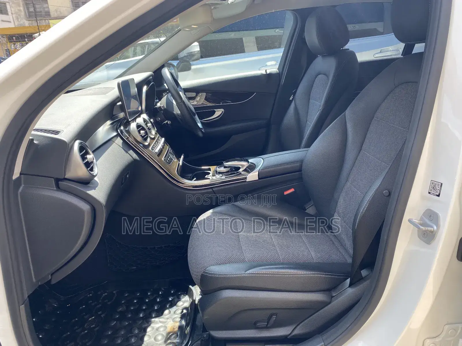 Mercedes-Benz C200 2018 White