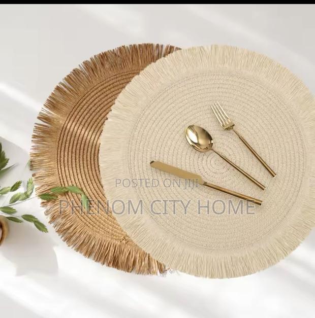 6pcs Round Jute Table Mats Available