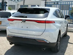 Toyota Harrier 2023 White