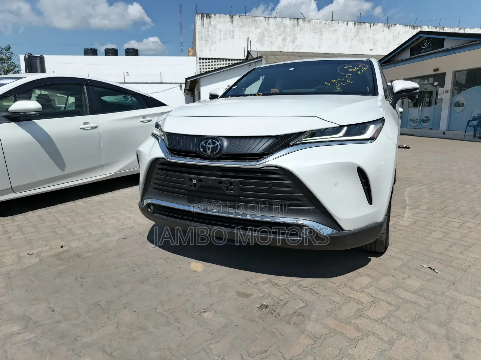 Toyota Harrier 2023 White