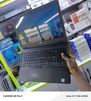 Laptop Dell Latitude 5590 16GB Intel Core I7 SSD 256GB