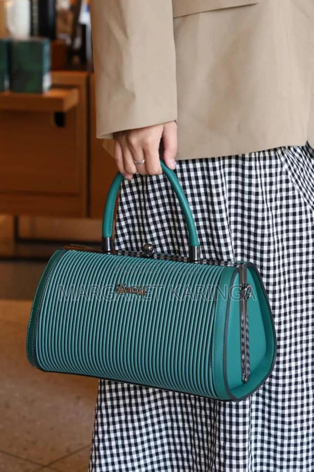Fancy Handbag - thumbnail 3