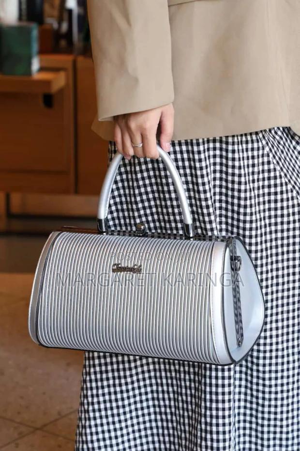 Fancy Handbag - thumbnail 4