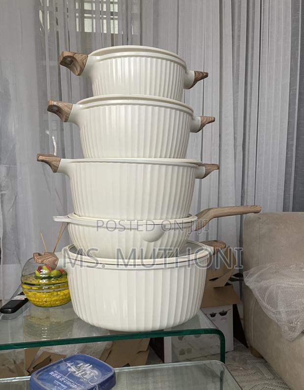 White Uakeen 10 Pieces Cooking Pots Set - main view
