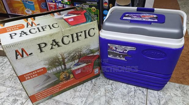 Pacific Cooler Box 25litres - main view