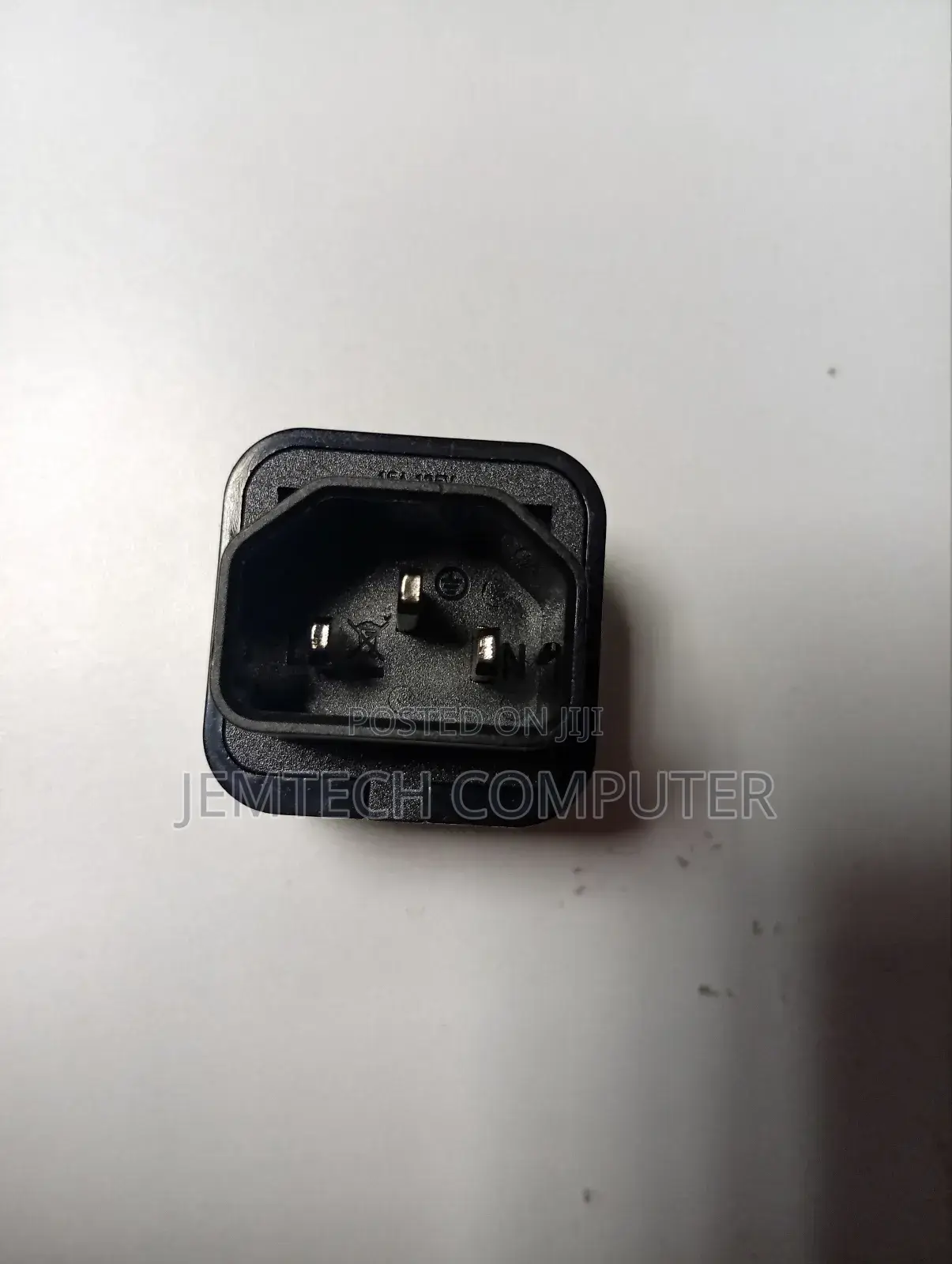C14 to Universal Female Adapter
