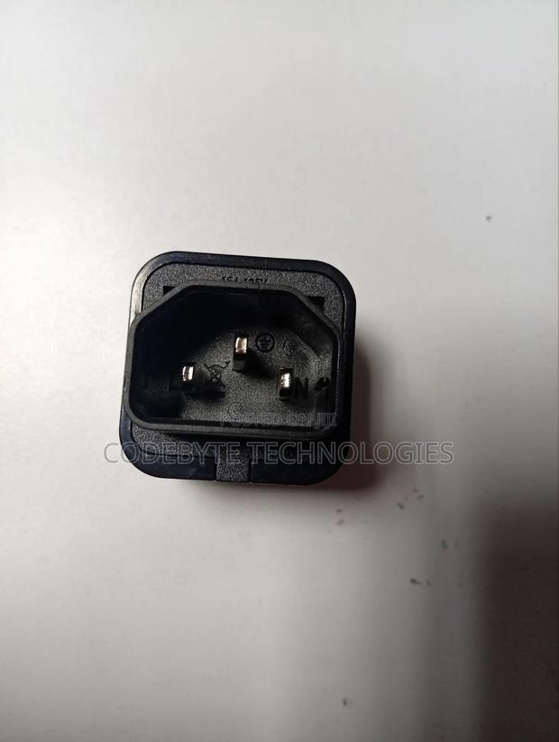 C14 to Universal Female Adapter - main view