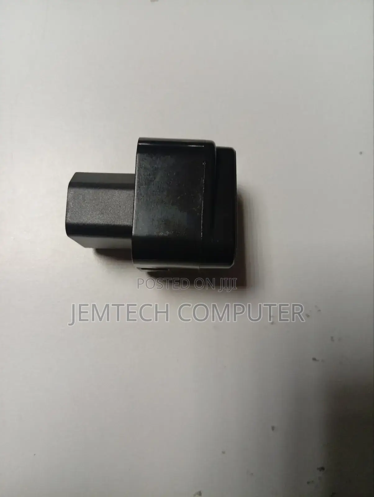 C14 to Universal Female Adapter