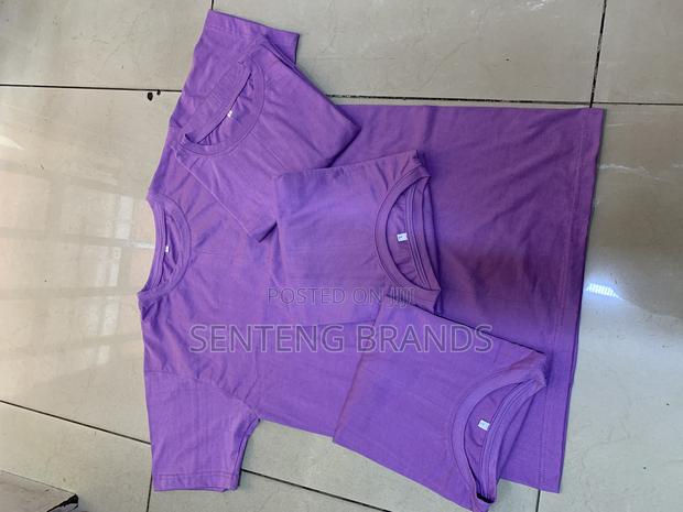Plain Tshirts - thumbnail 2