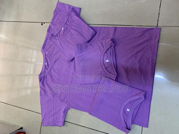 Plain Tshirts - thumbnail 3
