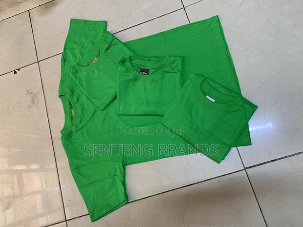Plain Tshirts - thumbnail 3