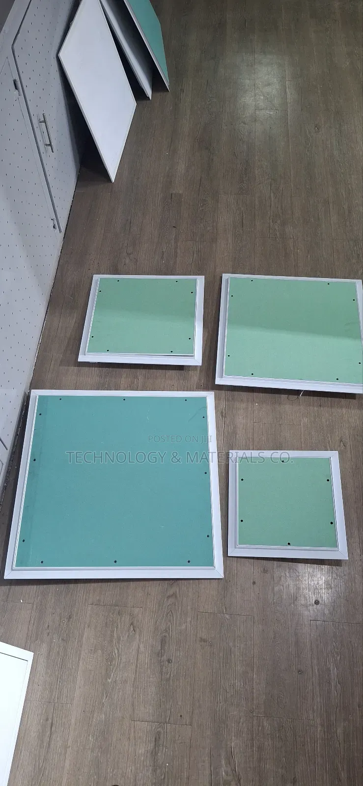 400mm X 400mm Trap Door for Ceiling Access