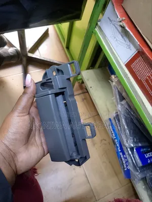 Inner Handle/Sliding Handle Toyota Hiace 7l 9l