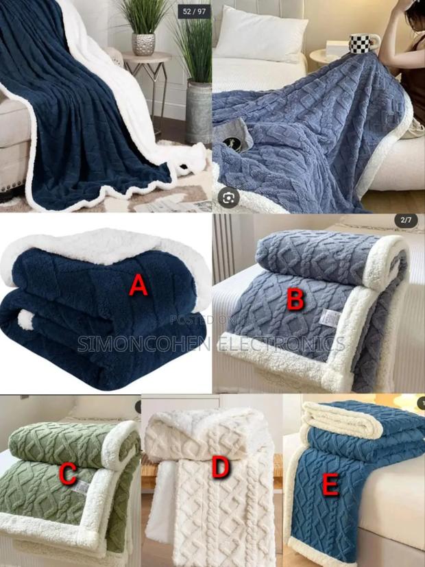 Cosy Fleece Woolen Blankets - main view