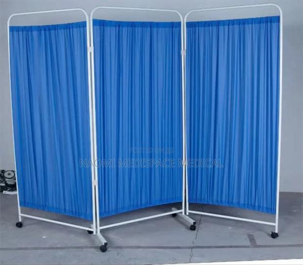 3 Fold Mobile Ward Screen - main view