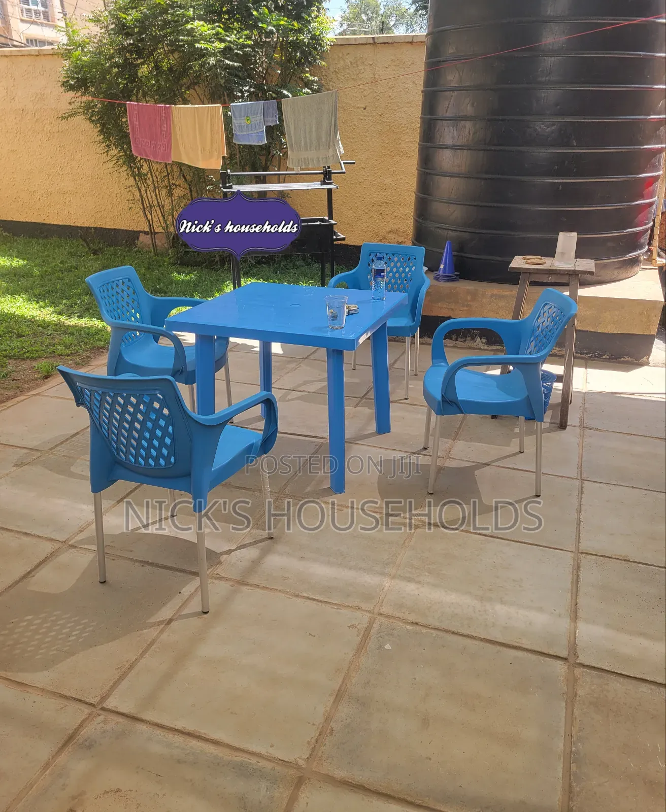 Hotel Square Plastic Table With Plastic Chairs With Metal 