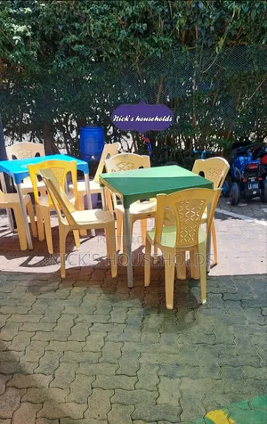 Schools Plastic Chairs With Plastic Tables for Lunch