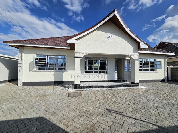 3bdrm Bungalow in Mugutha, Ruiru for sale - thumbnail 2