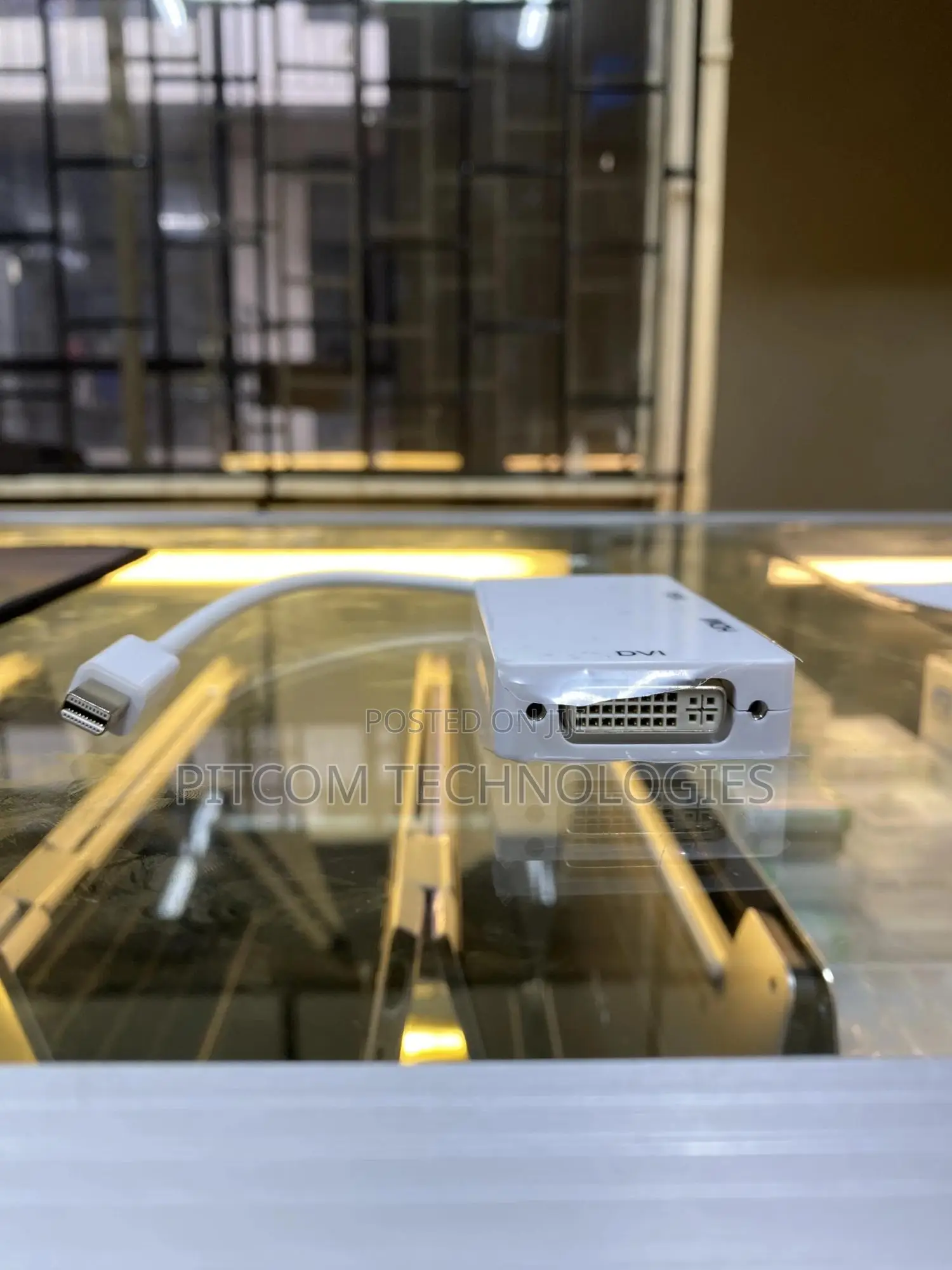 Mini Display Port Splitter