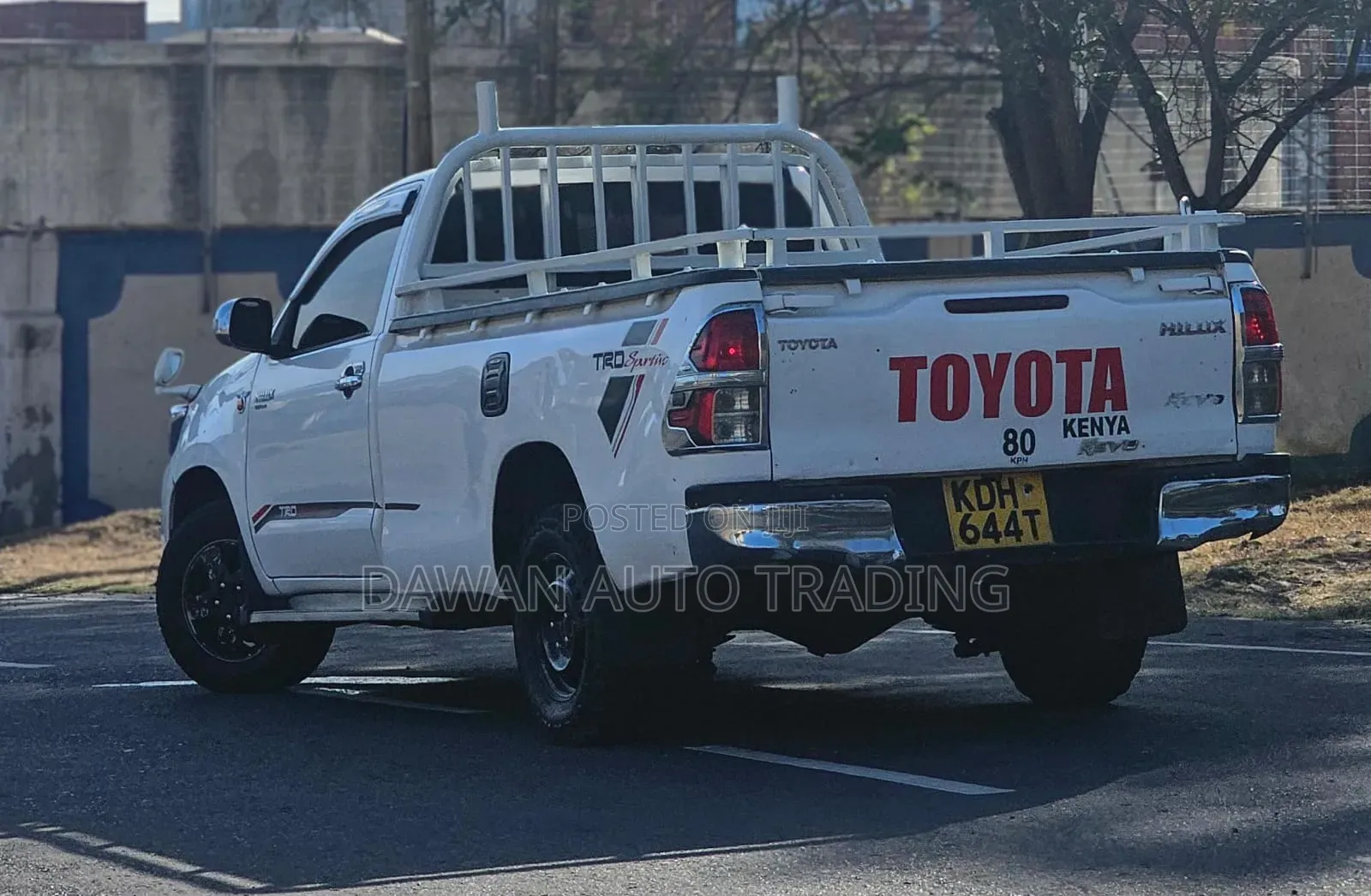 Toyota Hilux 2015 White