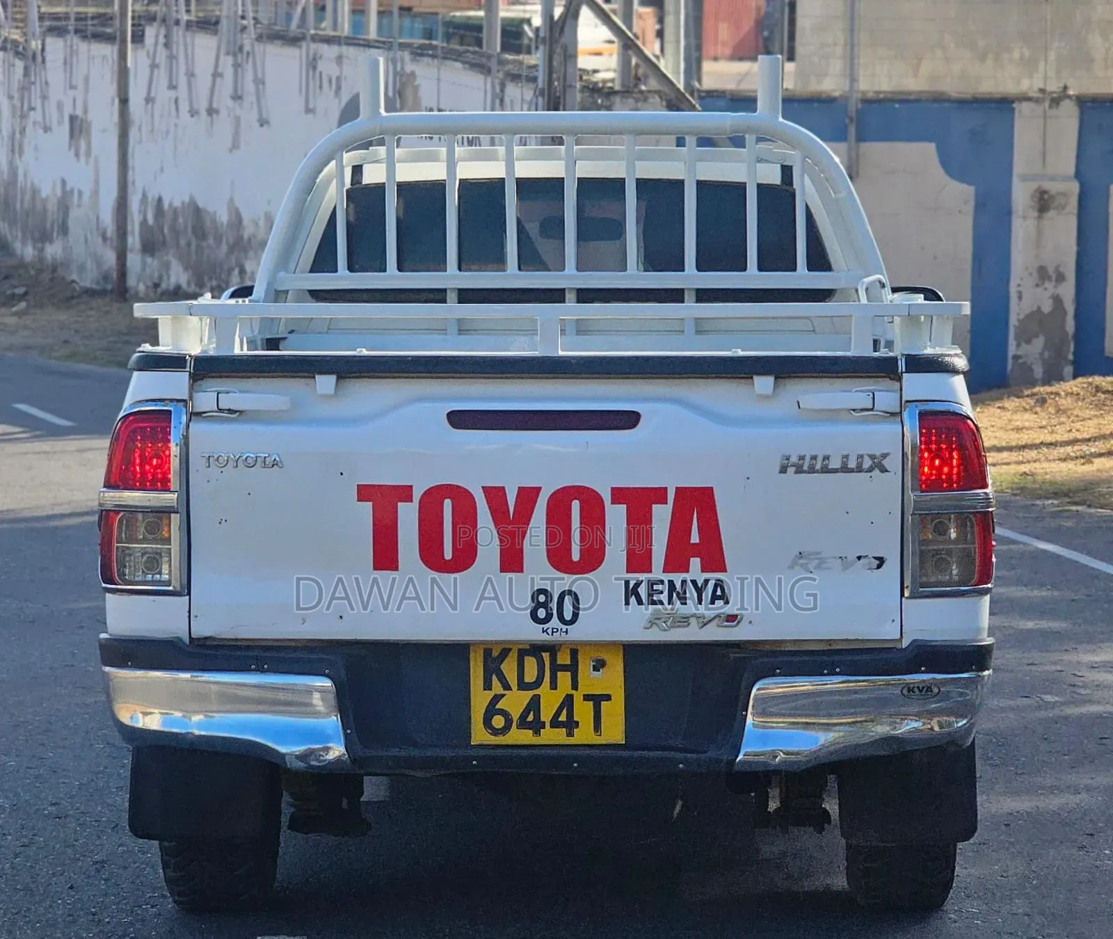 Toyota Hilux 2015 White