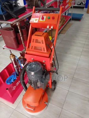 Industrial Floor Scrubber Machine